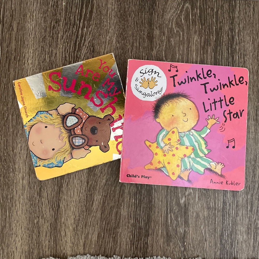 5 BOOKS & 1 PUZZLE BUNDLE - Picture 1 of 5